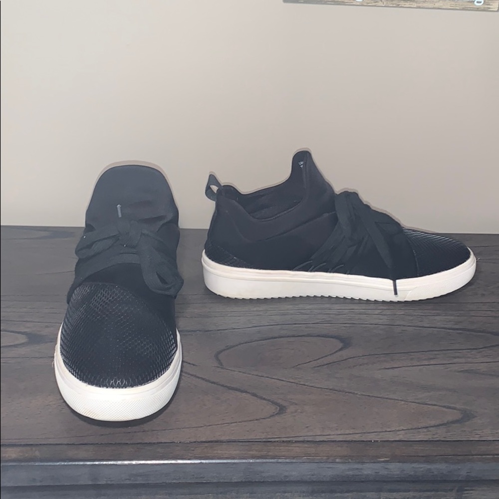 Steve Madden Sneakers